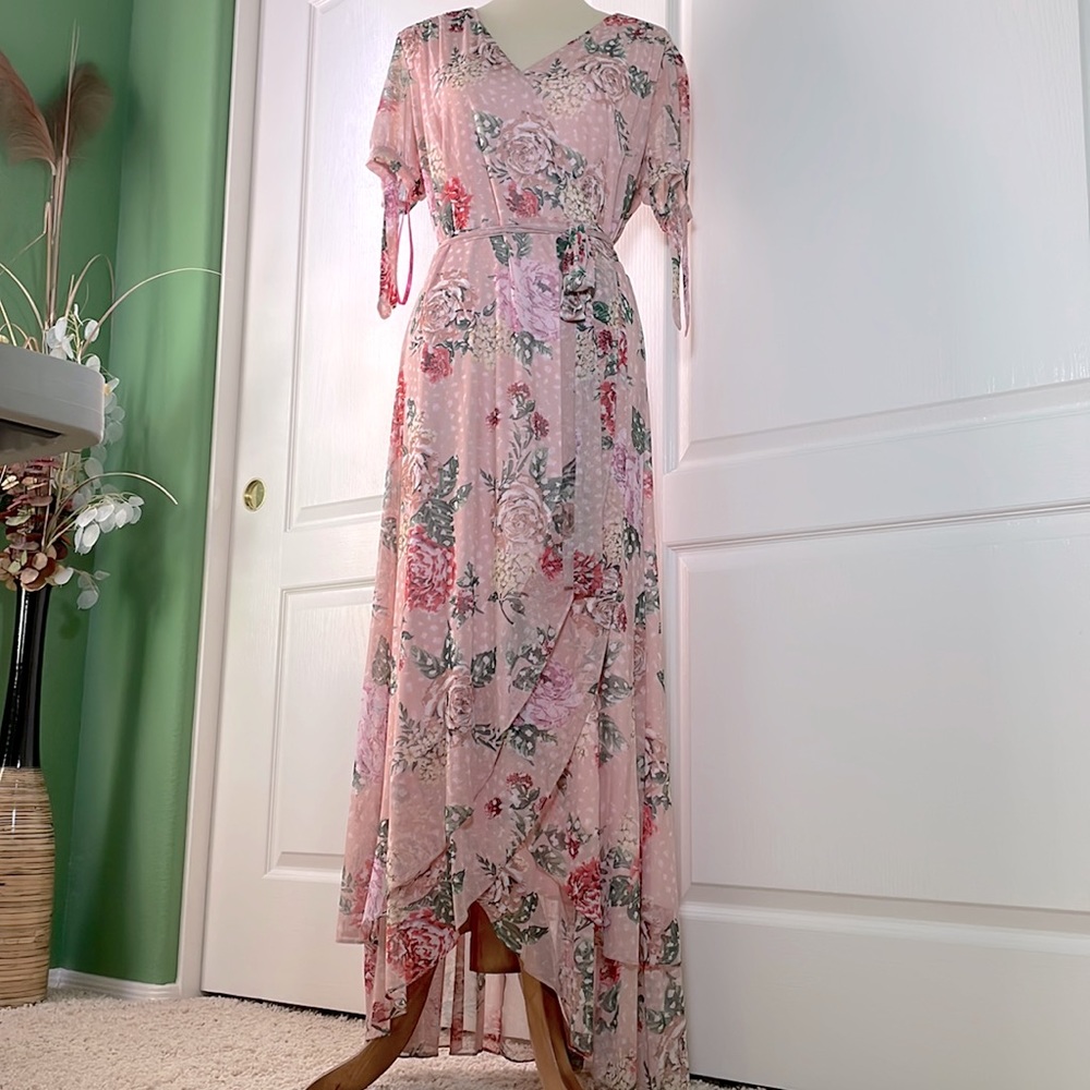Betsy Johnson women Dress long sleeve floral Ruffle size 12 new with out tags